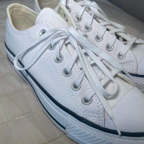 Converse - Picture 4 of 5